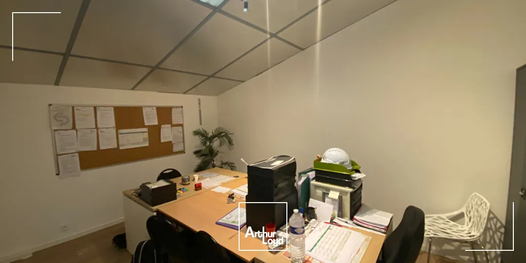 A LOUER Local d'activité Aytré 350 m2 environ - ZAC BELLE AIR