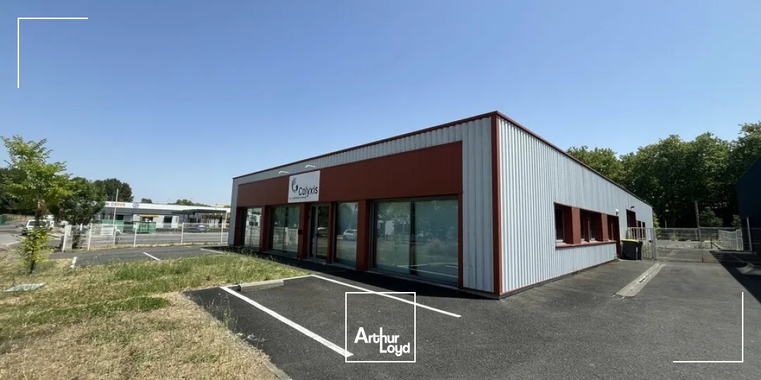 LOCAL COMMERCIAL DE 350 M² SUR AXE MAJEUR À L'ENTRÉE DE NIORT