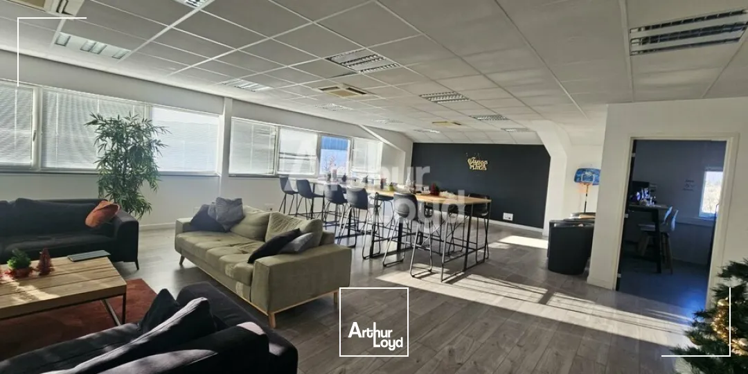 ANGERS OUEST LOCAL D'ACTIVITE DE 802 M² A LOUER AVEC BUREAUX