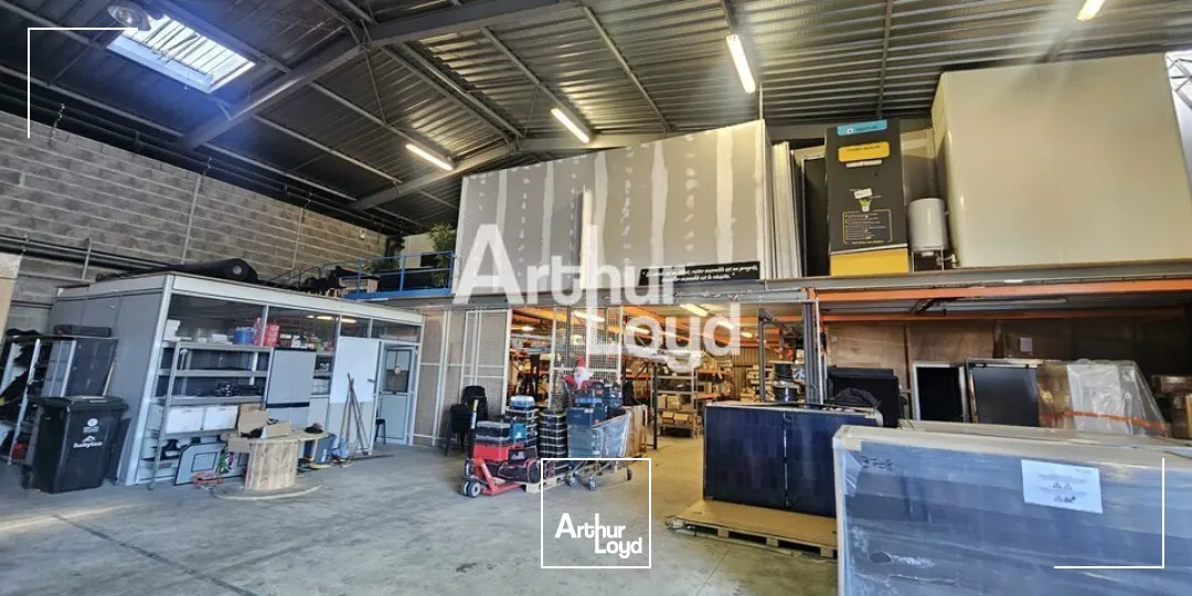 ANGERS OUEST LOCAL D'ACTIVITE DE 1&nbsp;030 M² A LOUER AVEC BUREAUX