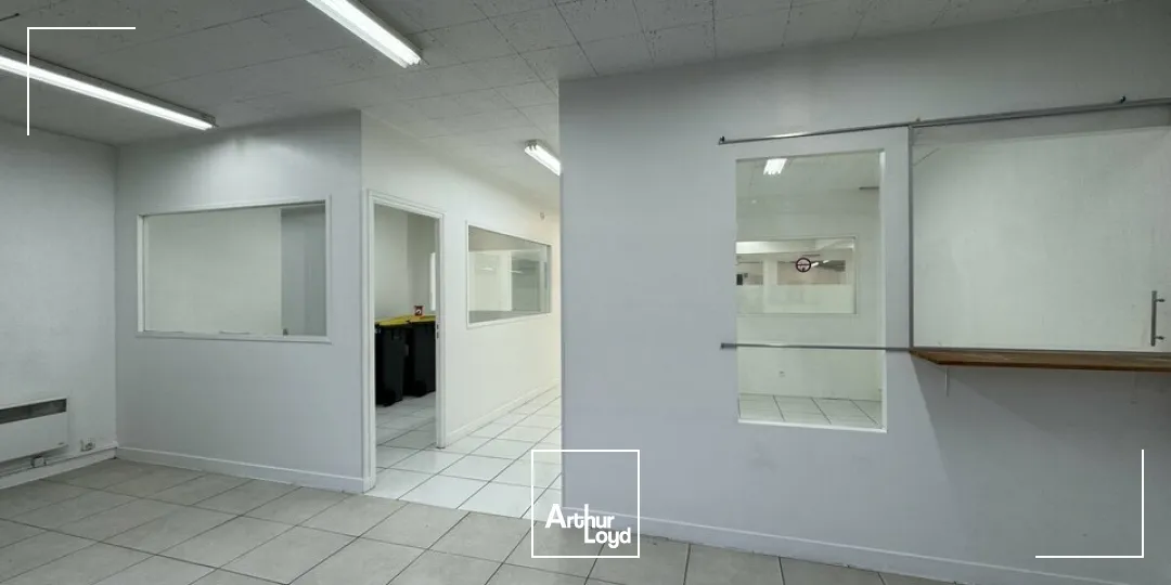 TOURS PROCHE DEUX LIONS COMMERCE A VENDRE 196 M² AVEC CAVE