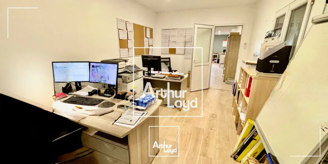 Local d'activités à louer 150 m² - Stockage et bureaux climatisés