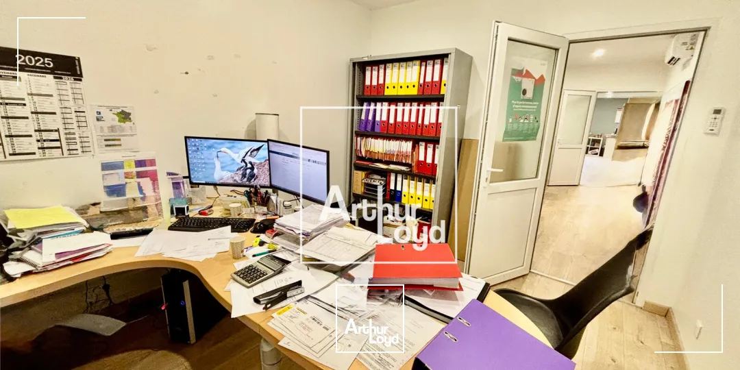 Local d'activités à louer 150 m² - Stockage et bureaux climatisés