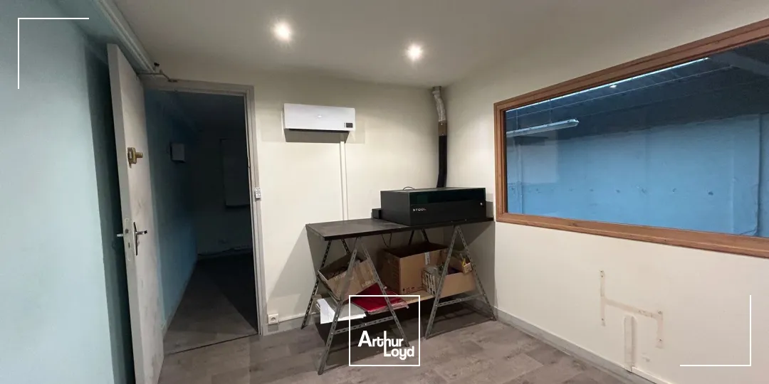 STOCKAGE - 467 M2 - BUREAUX - ST NAZAIRE - CHANTIERS DE L'ATLANTIQUE - A LOUER 