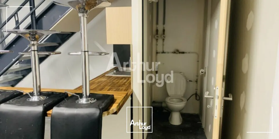 À LOUER PARC DE CALVI  LOCAL D'ACTIVITÉ DE 160 m² FONCTIONNEL ET BIEN AMENAGE