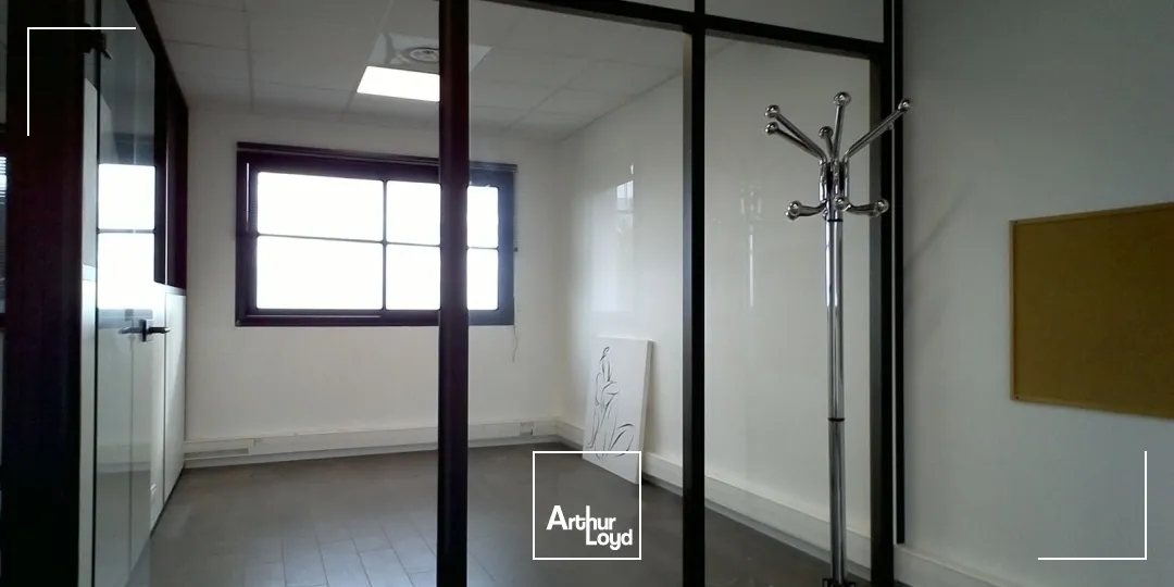 Bureaux avec vue mer et parkings à louer - ATHELIA IV - 13600 LA CIOTAT