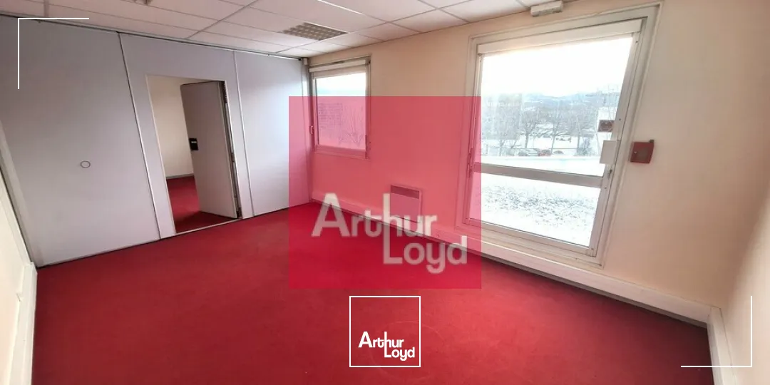 CLERMONT-FERRAND LA PARDIEU A LOUER BUREAUX 75 M²
