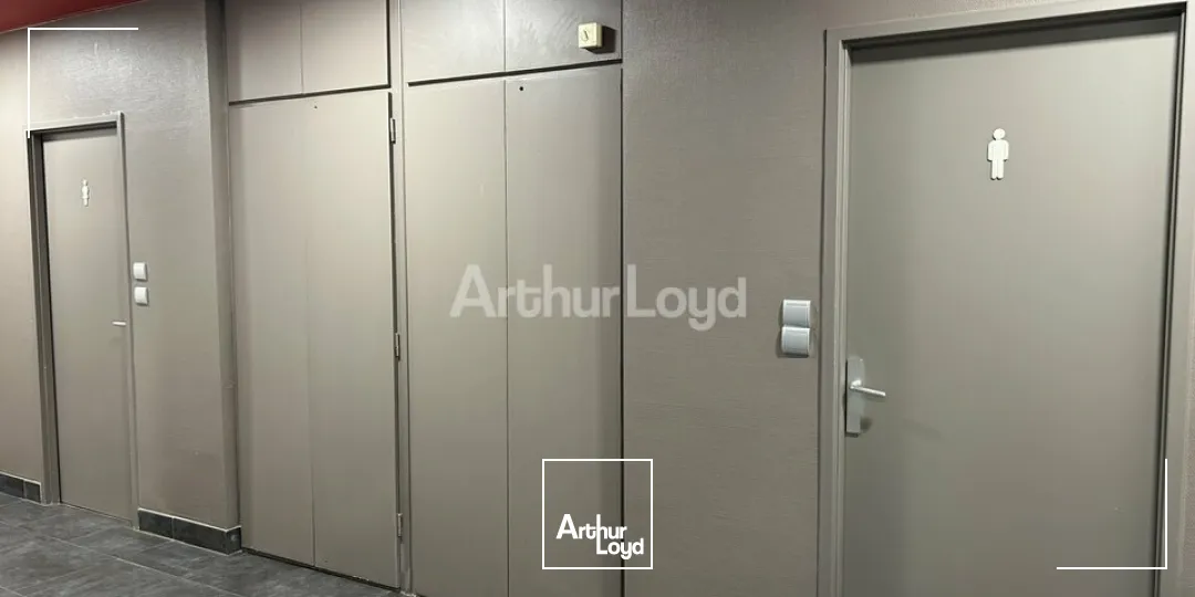 BUREAUX à LOUER de 236 m²