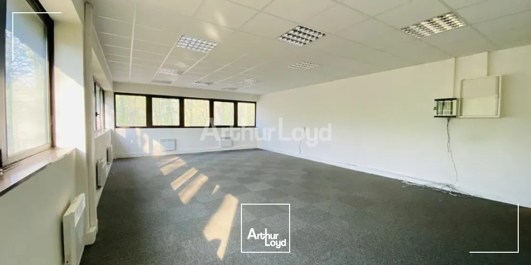 BUREAUX à LOUER de 236 m²