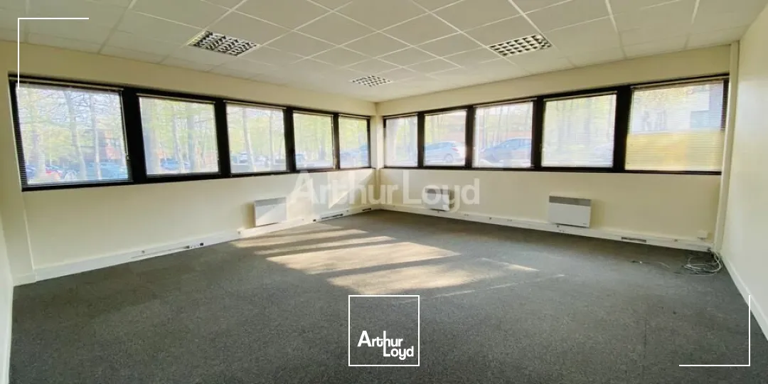 BUREAUX à LOUER de 236 m²