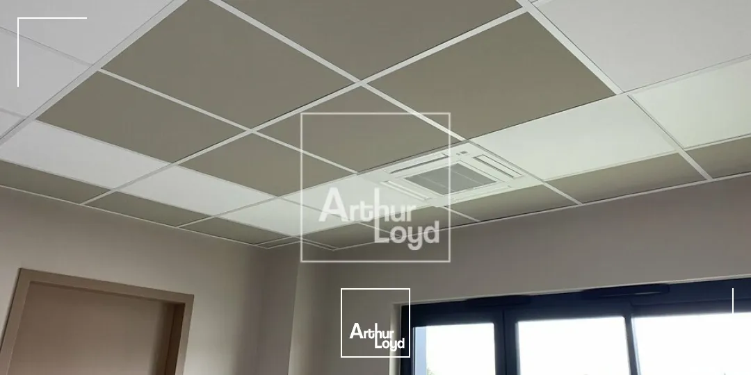 ORMOY LOCAUX ARTISANS A LOUER