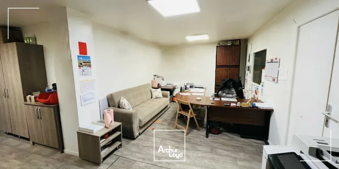 NOUVEAUTÉ - A LOUER LOCAUX D'ACTIVITÉS DE 300m2 ZONE INDUSTRIELLE ET PORTUAIRE DU HAVRE 