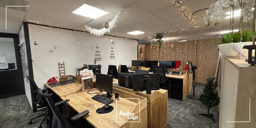 PLATEAUX DE BUREAUX À LOUER OU À VENDRE -1500 M² DIVISIBLES-VERTOU