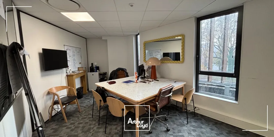 PLATEAUX DE BUREAUX À LOUER OU À VENDRE -1500 M² DIVISIBLES-VERTOU