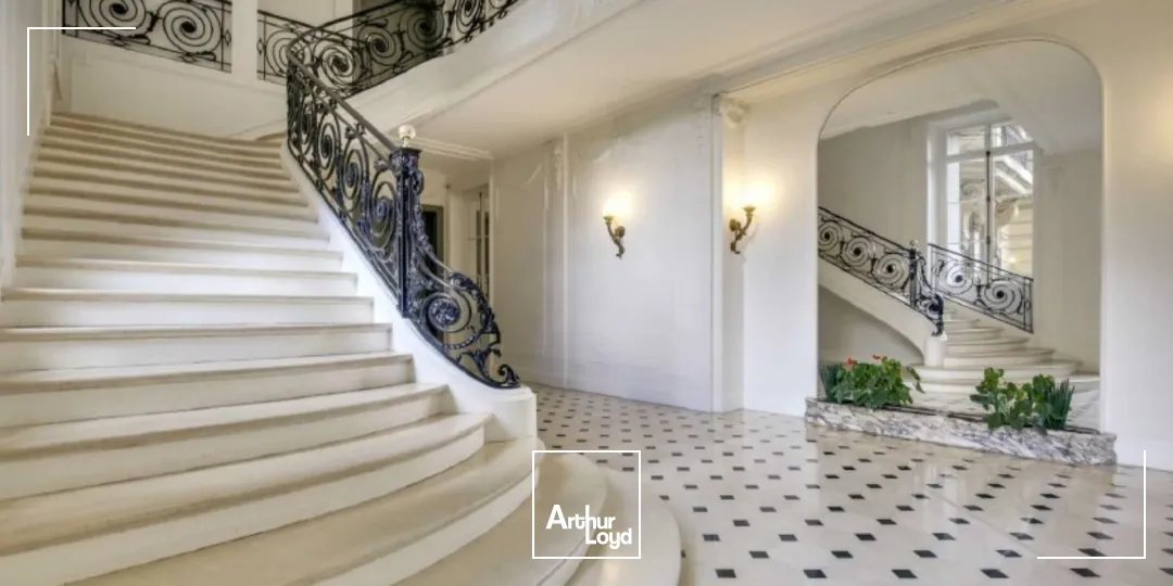 Bureaux à vendre à PARIS 75016