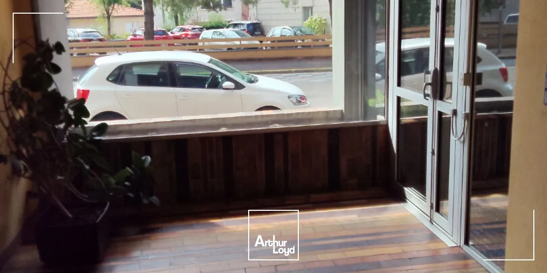 À LOUER - Bureaux 89 m² avec parking - Secteur prisé de SAINTE-CLAIRE - LIMOGES