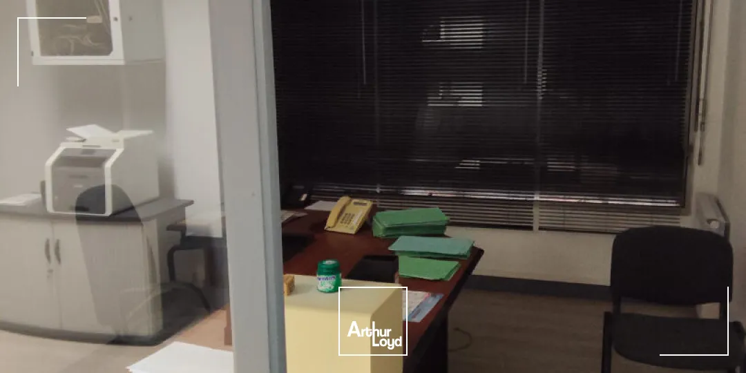 À LOUER - Bureaux 89 m² avec parking - Secteur prisé de SAINTE-CLAIRE - LIMOGES