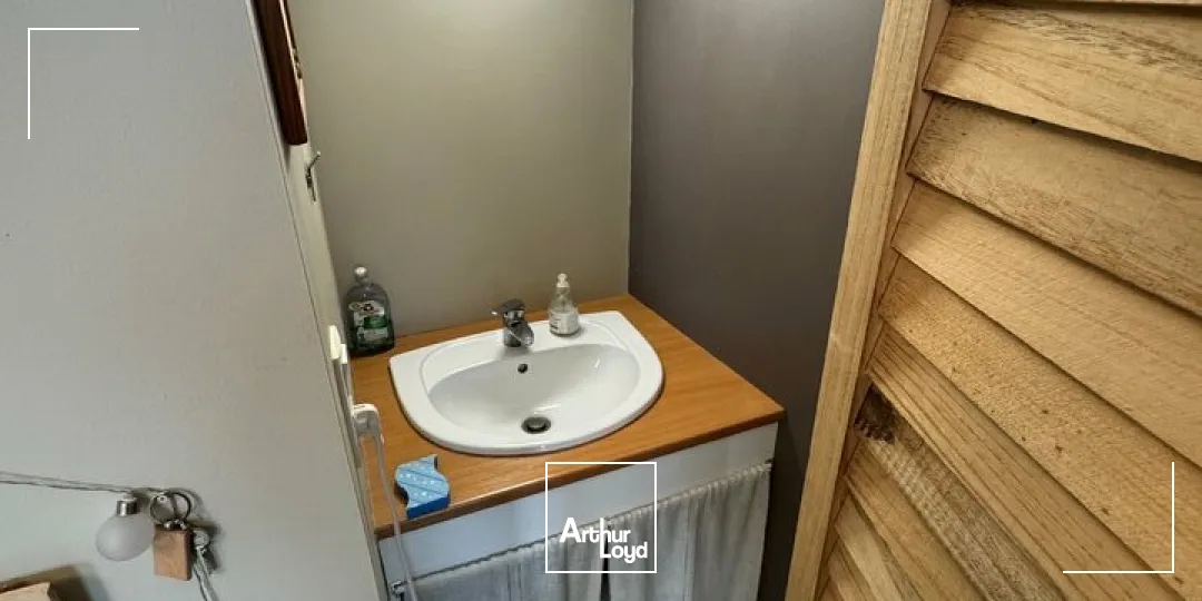 BUREAUX 22M² ENVIRONNEMENT MEDICAL ET PARAMEDICAL A LOUER 