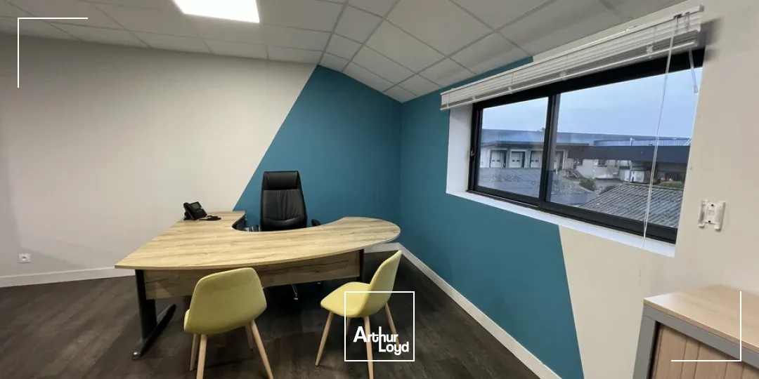 Bâtiment de bureaux avec entrepôts à COGNAC