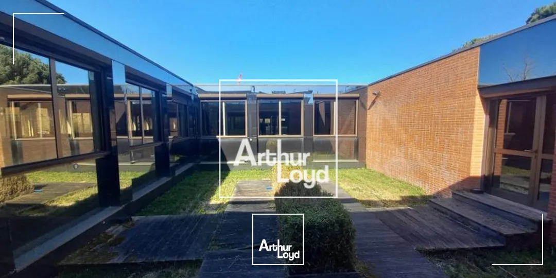 BUREAUX LOCATION 1&nbsp;000 m² PMR - LABEGE ENOVA