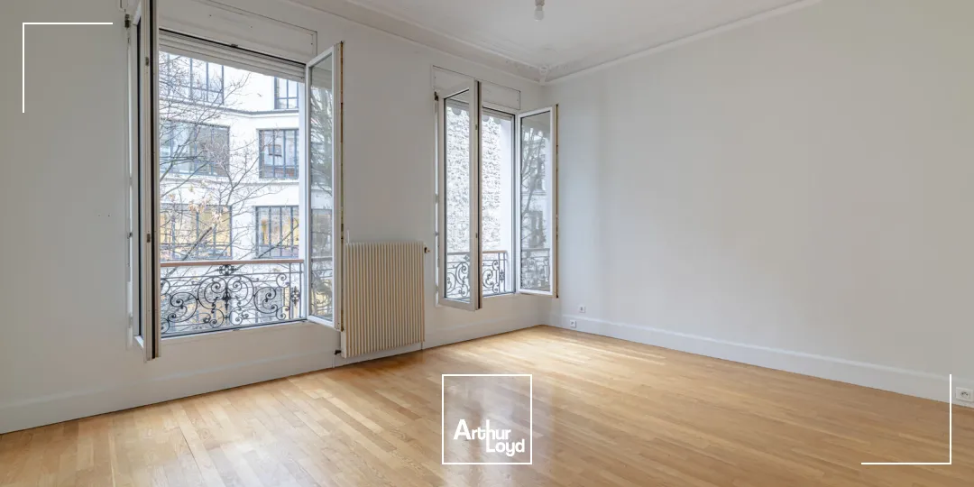 Bureaux à louer à PARIS 75008
