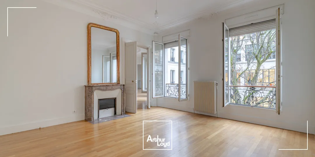 Bureaux à louer à PARIS 75008