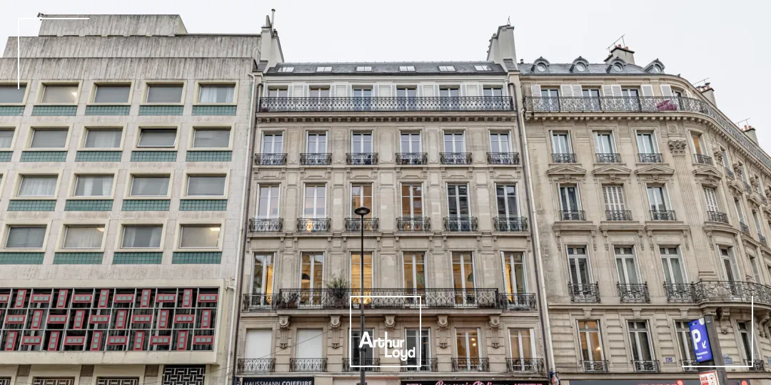 Bureaux à louer à PARIS 75008