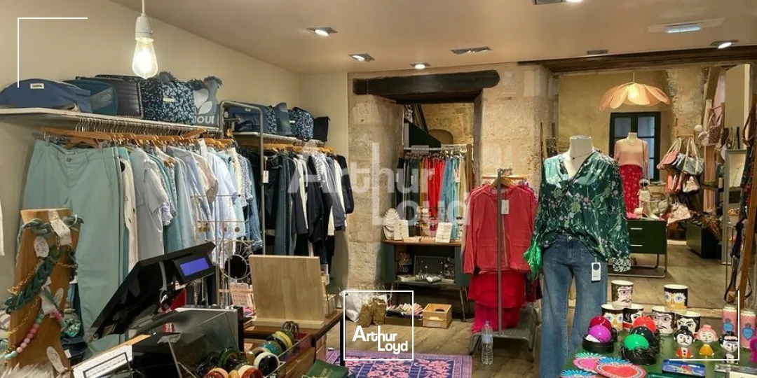 BLOIS HYPERCENTRE - VENTE LOCAL COMMERCIAL DE 185 M² - EMPLACEMENT N°1