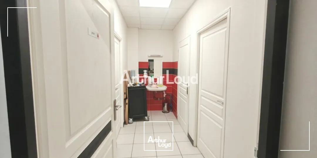 A louer - local d'activité de 400m2 situé ZAC DU MONT MICHAUD à Saint Memmie