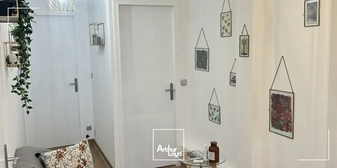 Local professionnel d'environ 50 m2 - REIMS CENTRE VILLE 