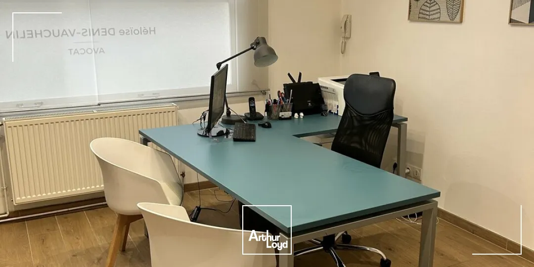 Local professionnel d'environ 50 m2 - REIMS CENTRE VILLE 