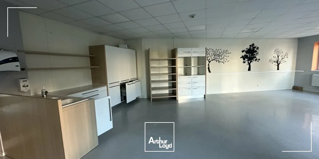 BUREAUX à LOUER de 2201 m²
