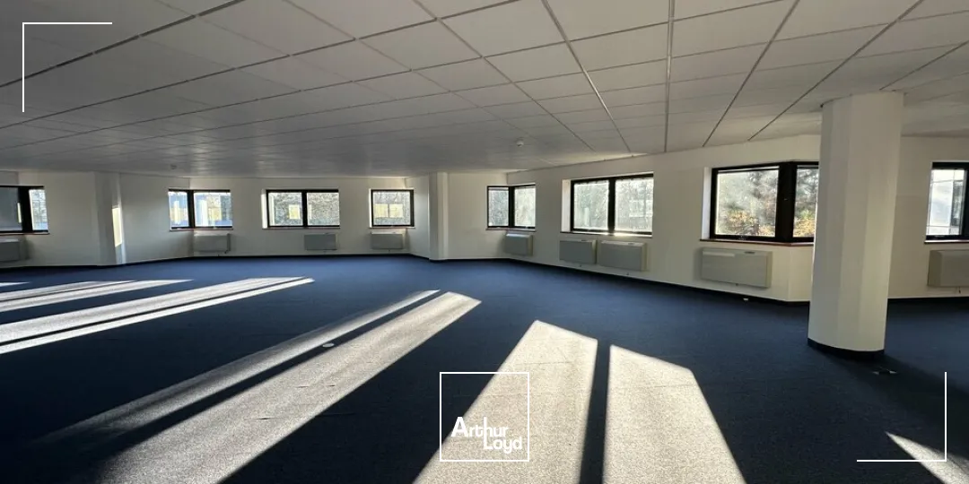 BUREAUX à LOUER de 3125 m²