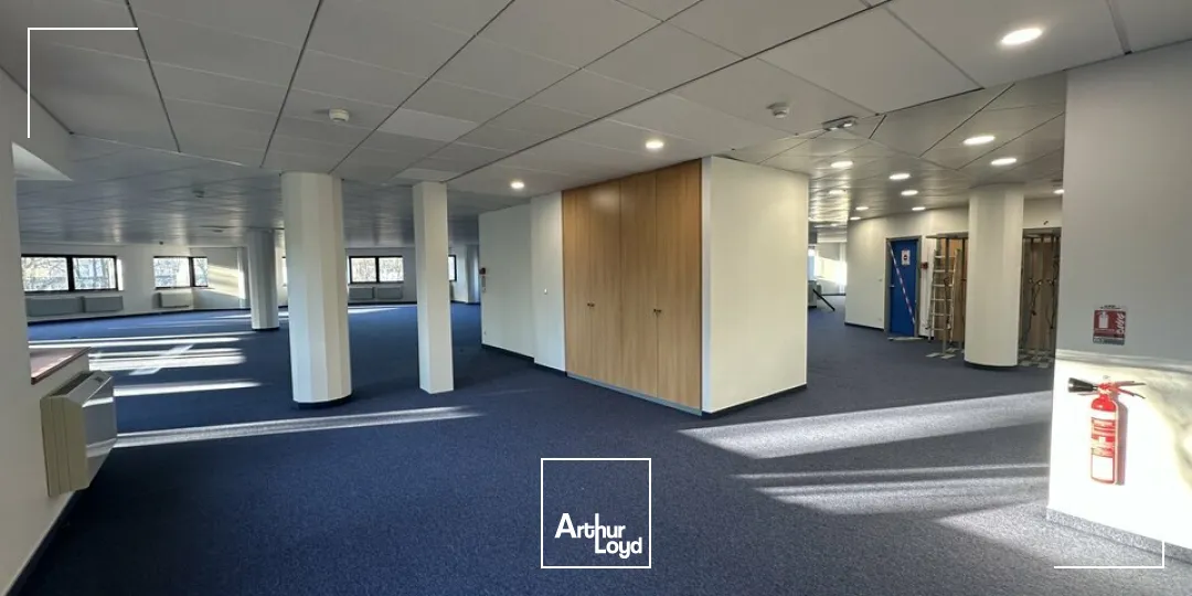 BUREAUX à LOUER de 3125 m²