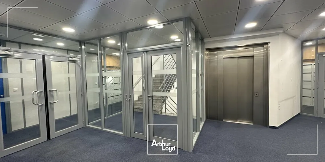 BUREAUX à LOUER de 3125 m²