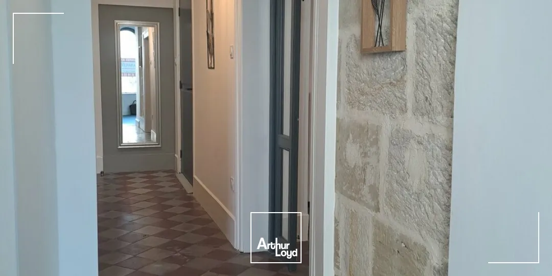 Bureaux 59 m² à louer  Centre-ville Brive-la-Gaillarde, axe passant