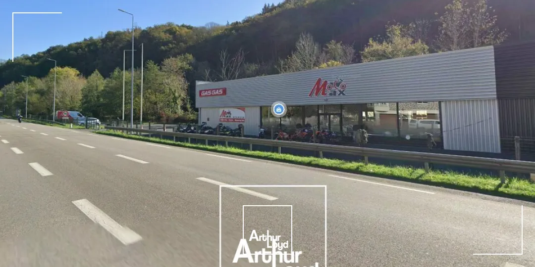 Local d'activités 520 m² à louer  Zone du Mulatet, Tulle