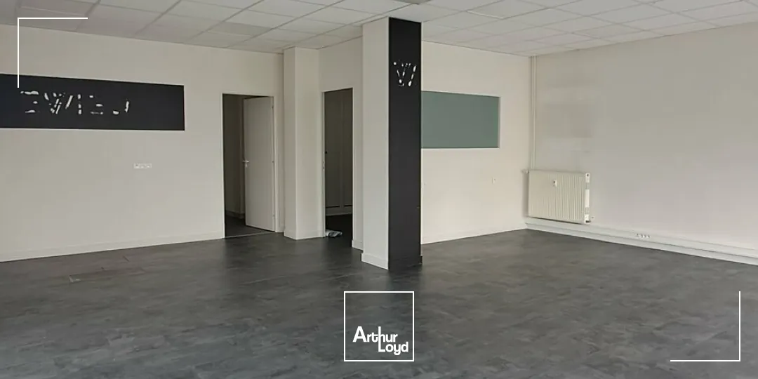 Local commercial - Brive - Axe très passant - Parking gratuit attenant