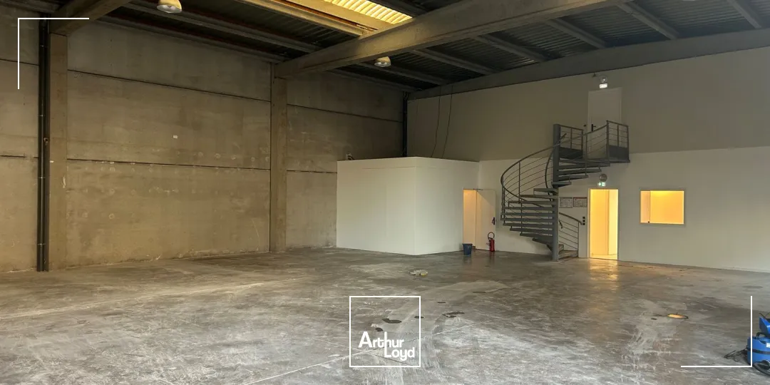 Locaux d'activité & Entrepôts - Location - MONS EN BAROEUL - 59370 - 467-467 - 7605742