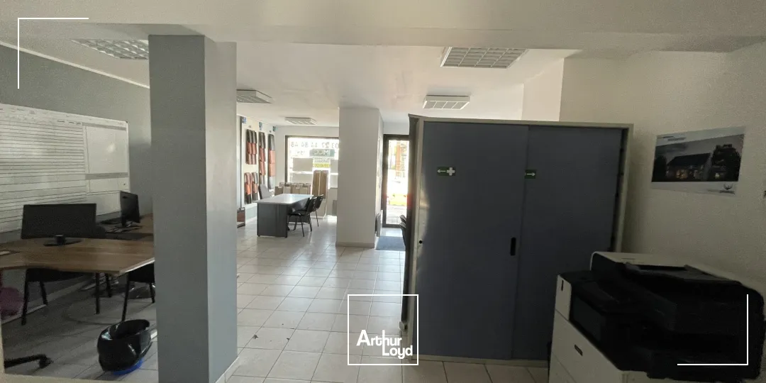 A VENDRE LOCAL COMMERCIAL VALENCIENNES DE 90M2