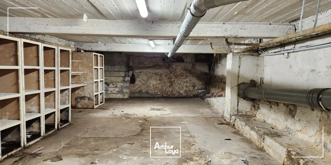 Local commercial de 215 m² à vendre - Centre-ville de Boulogne-sur-Mer Disponible à la location 