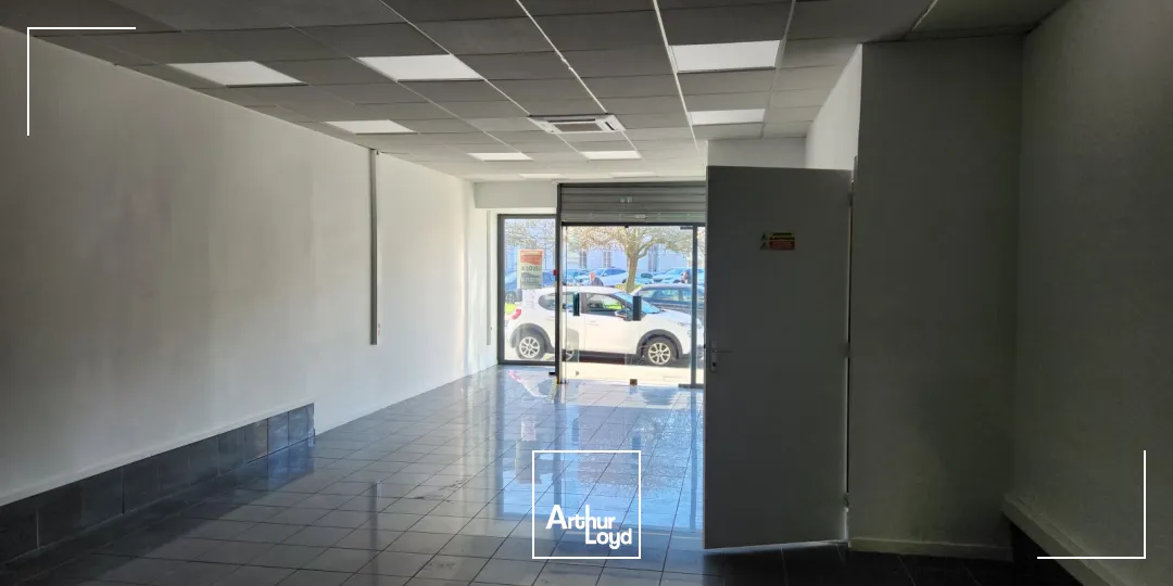 Local commercial de 215 m² à vendre - Centre-ville de Boulogne-sur-Mer Disponible à la location 