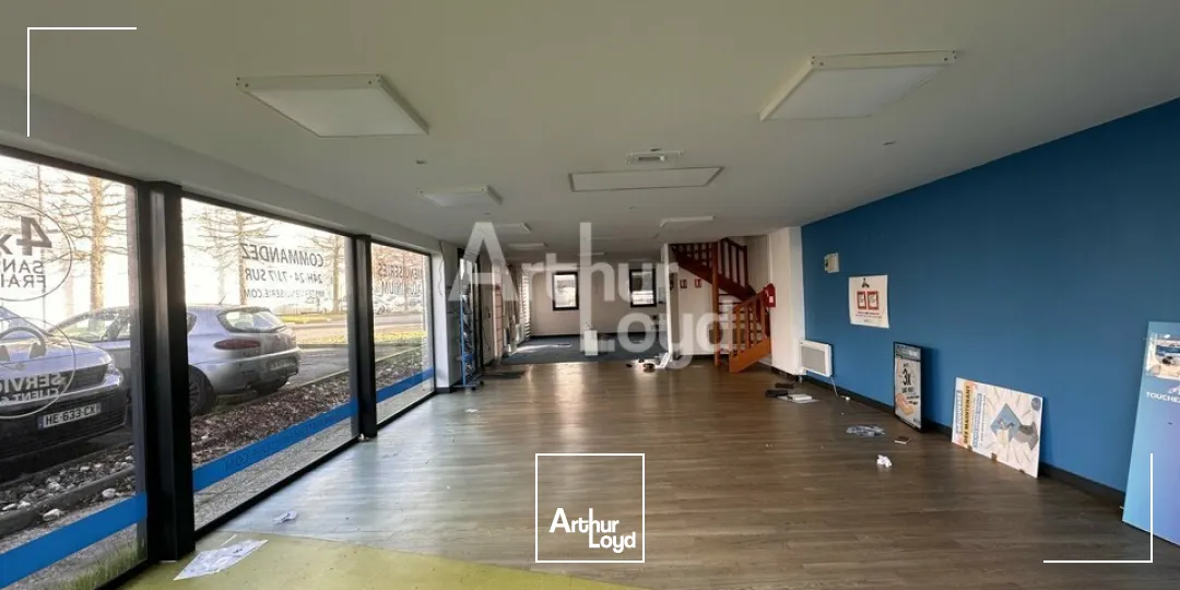 CHANTEPIE ZONE COMMERCIALE - LOCAL COMMERCIAL A LOUER 