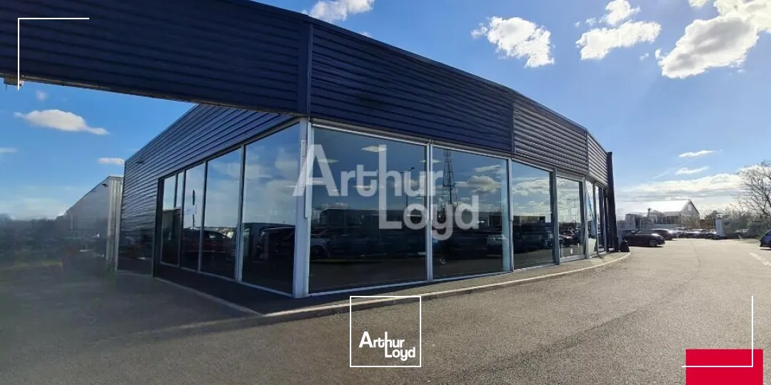 CHATEAUROUX ST MAUR CAP SUD - A LOUER - LOCAL COMMERCIAL de 380 m² - 1998