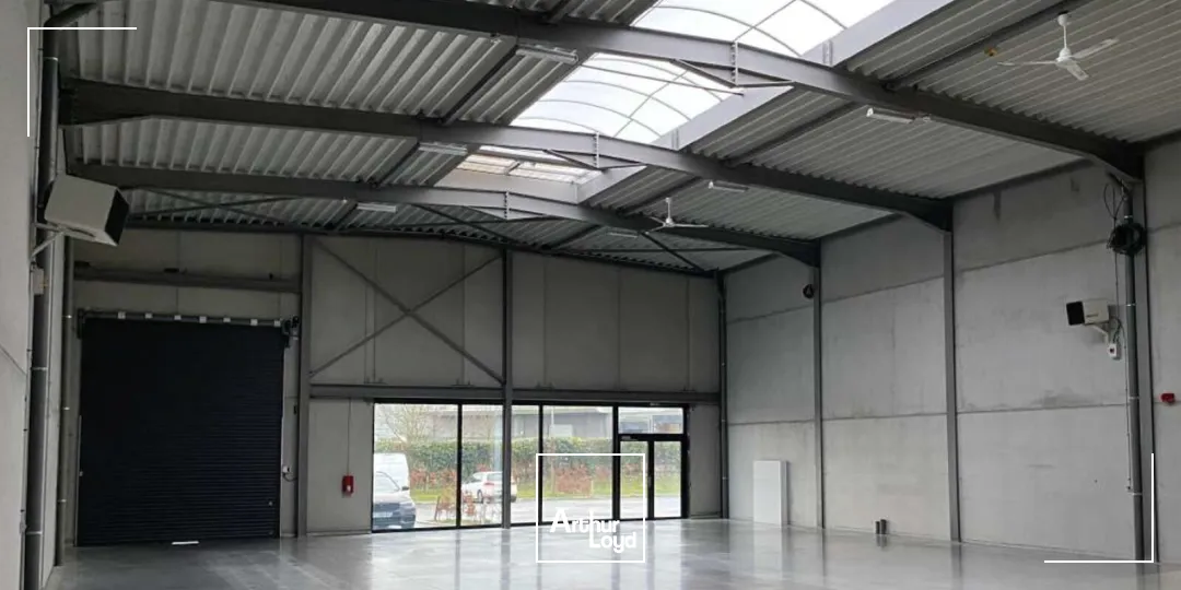 À louer - Entrepôts avec bureaux - PA du Mélantois