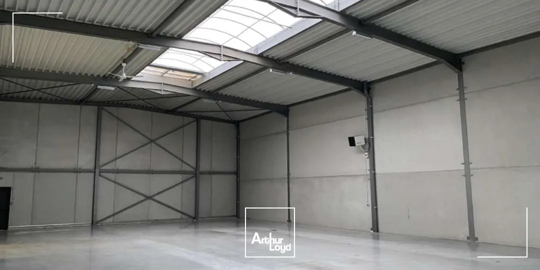 À louer - Entrepôts avec bureaux - PA du Mélantois