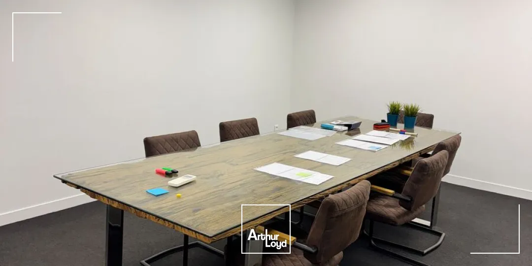 A VENDRE à MONS EN BAROEUL entrepot et bureau 