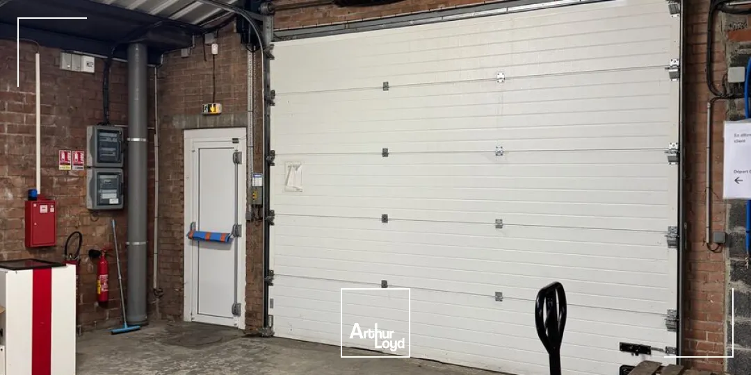 A VENDRE à MONS EN BAROEUL entrepot et bureau 