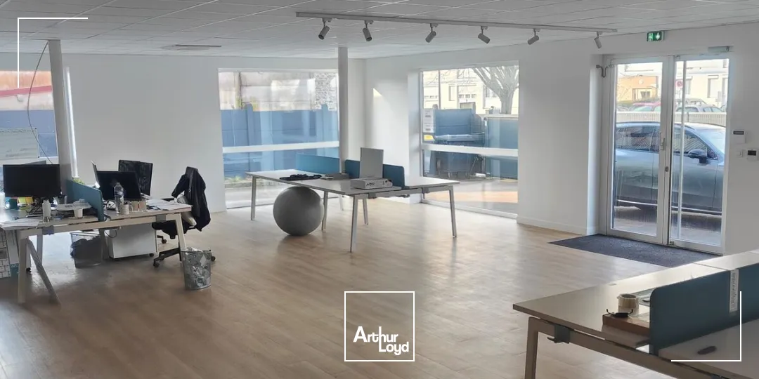 A VENDRE à MONS EN BAROEUL entrepot et bureau 