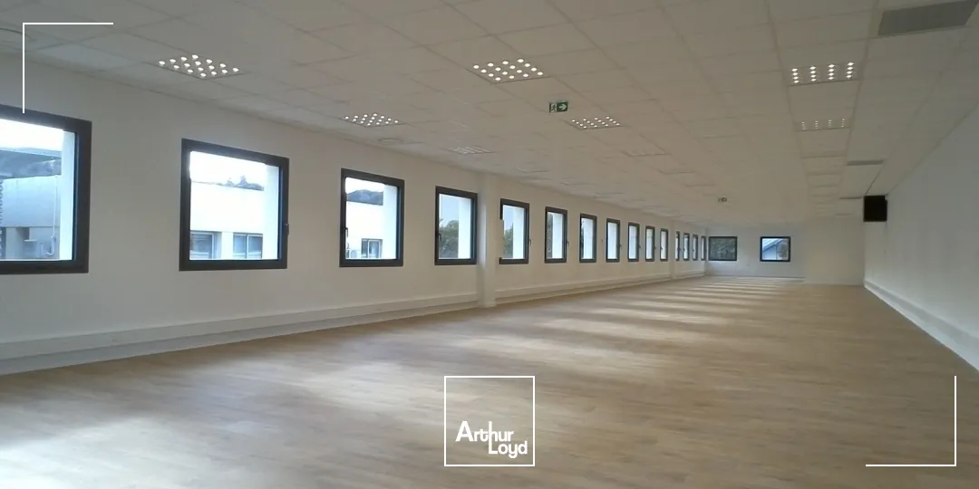 Bureaux avec parkings à louer - Les Paluds - Aubagne